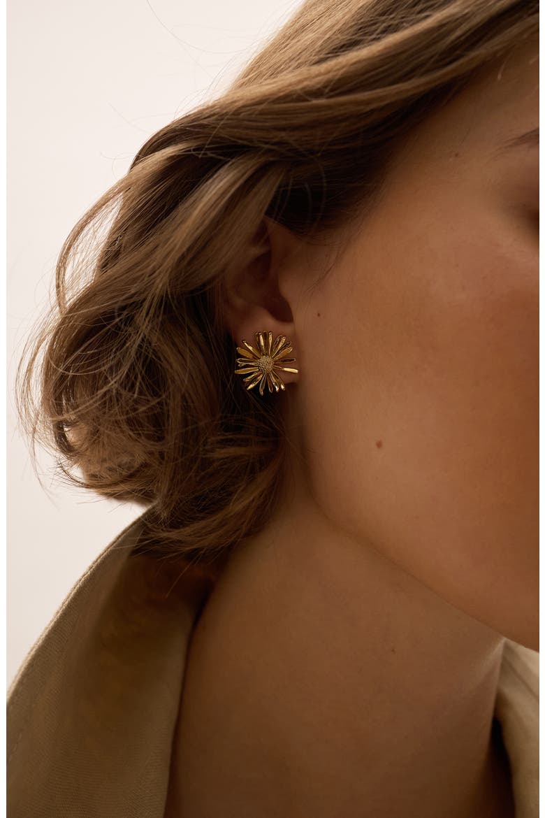 Daisy Stud Earrings, Alternate, color, GOLD