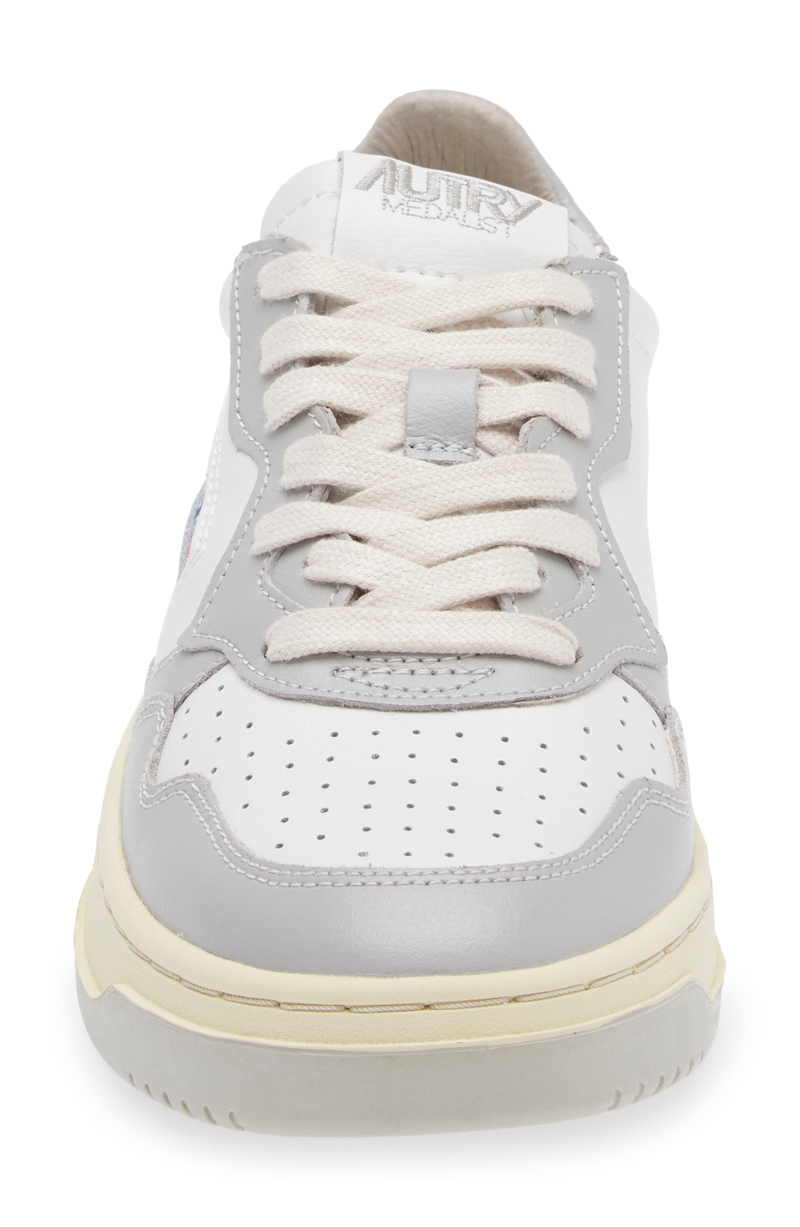 Medalist Low Sneaker, Alternate, color, WHITE/ VAPOR