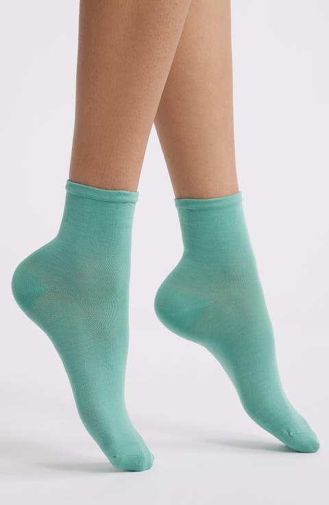 Sleek Crew Socks