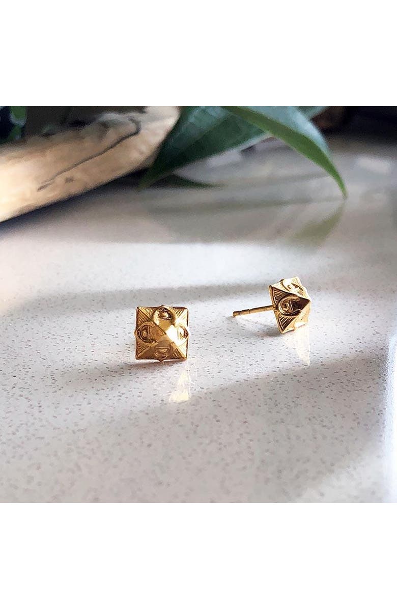 Astor & Orion Pyramid Studs Gold, Alternate, color, Gold