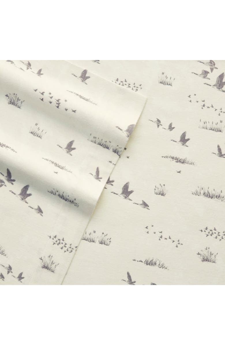 Eddie Bauer Geese Meadow Cotton Flannel Sheet Set, Alternate, color, Light Beige