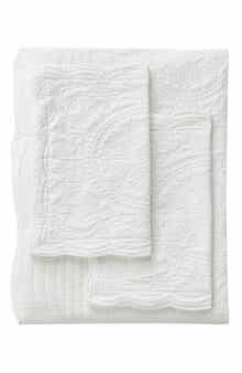 MELANGE HOME Isabella Quilt & Shams Set