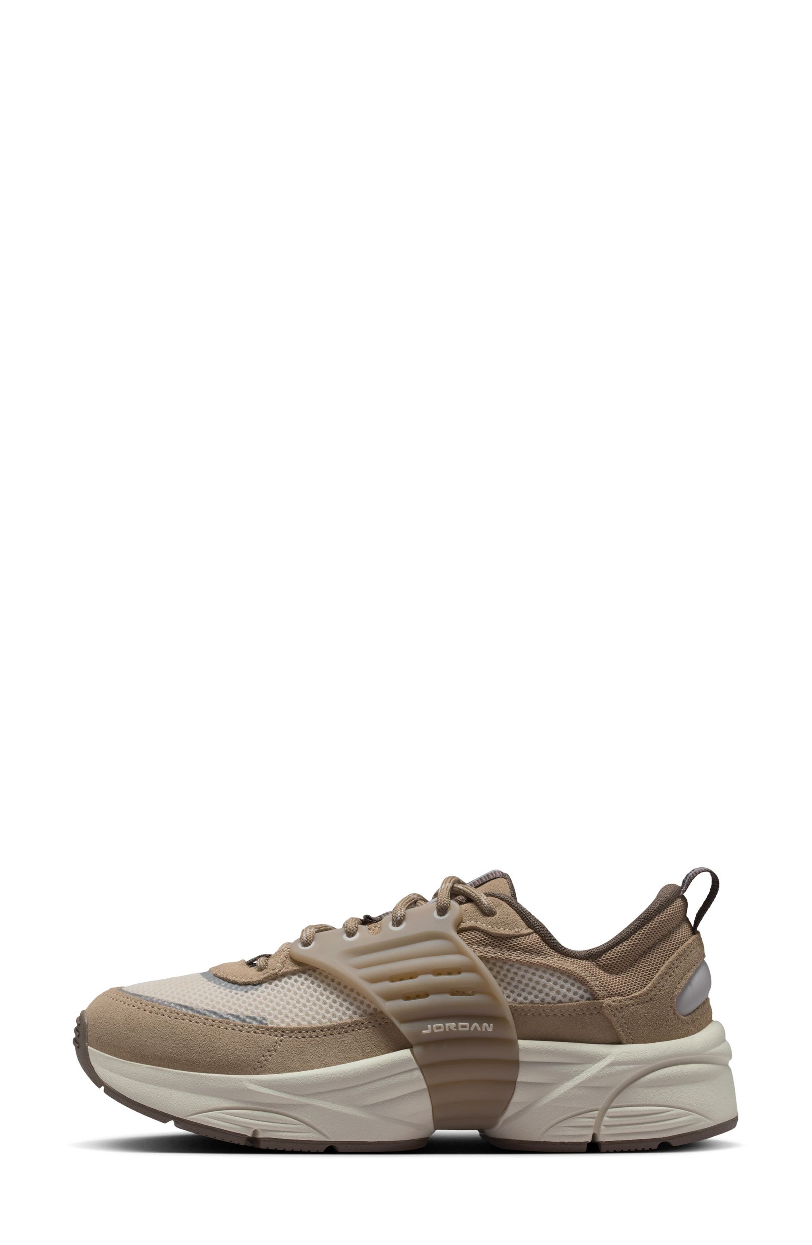 Trunner O/S Sneaker, Alternate, color, KHAKI/ SILVER/ PALE IVORY