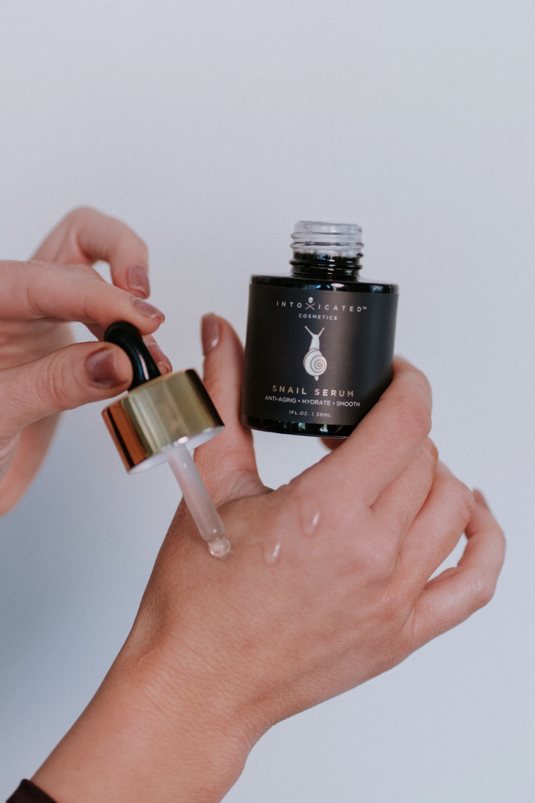 Snail Serum + Mini Snail Serum | Full Size 1 fl oz/ 30 ml & Travel Size 0.17oz/5ml |Hydrating & Anti-Aging Skincare Treatment with Vegan Snail Venom Peptide & Vegan Snail Mucin, Alternate, color, None