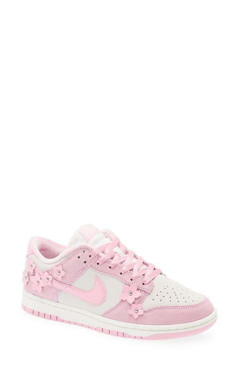 Dunk Low Top Sneaker