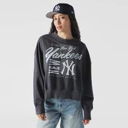 New Era Women's New Era Navy New York Yankees Boxy Mineral Wash Dolmen Sleeve Cropped Sweatshirt