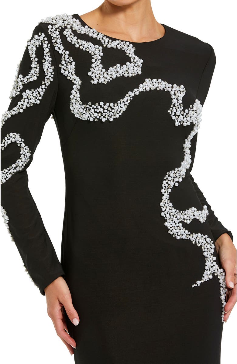 Mac Duggal Beaded Swirl Appliqué Gown, Alternate, color, Black