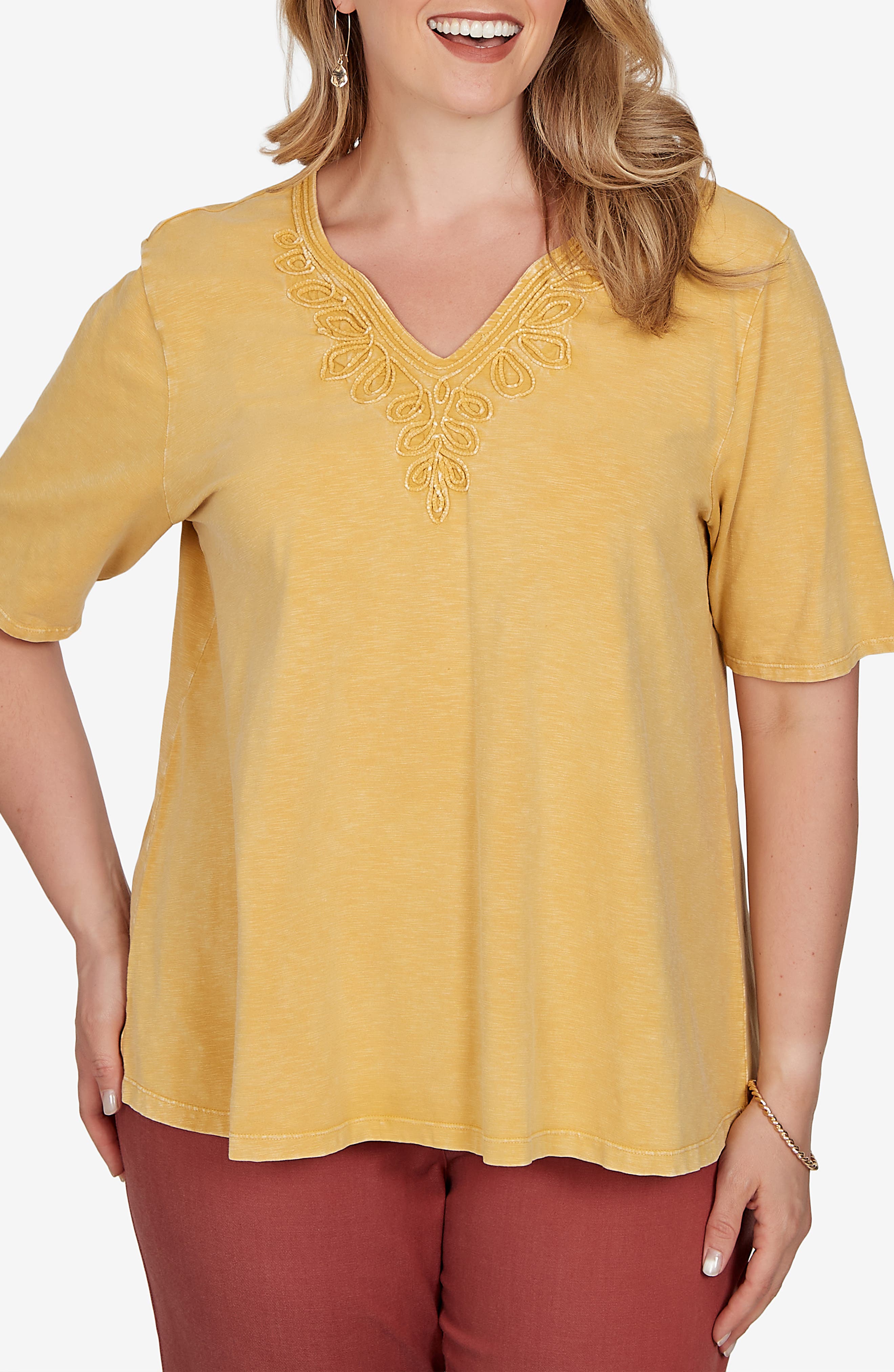 Embroidered Split Neck Slub Top