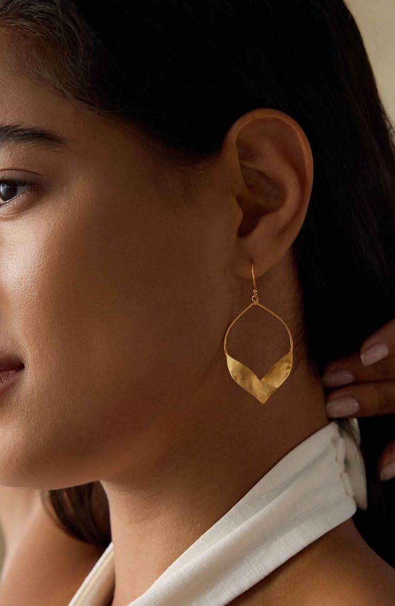 Satya Jewelry Fluttering Petals Gold Earrings, Alternate, color, Gold