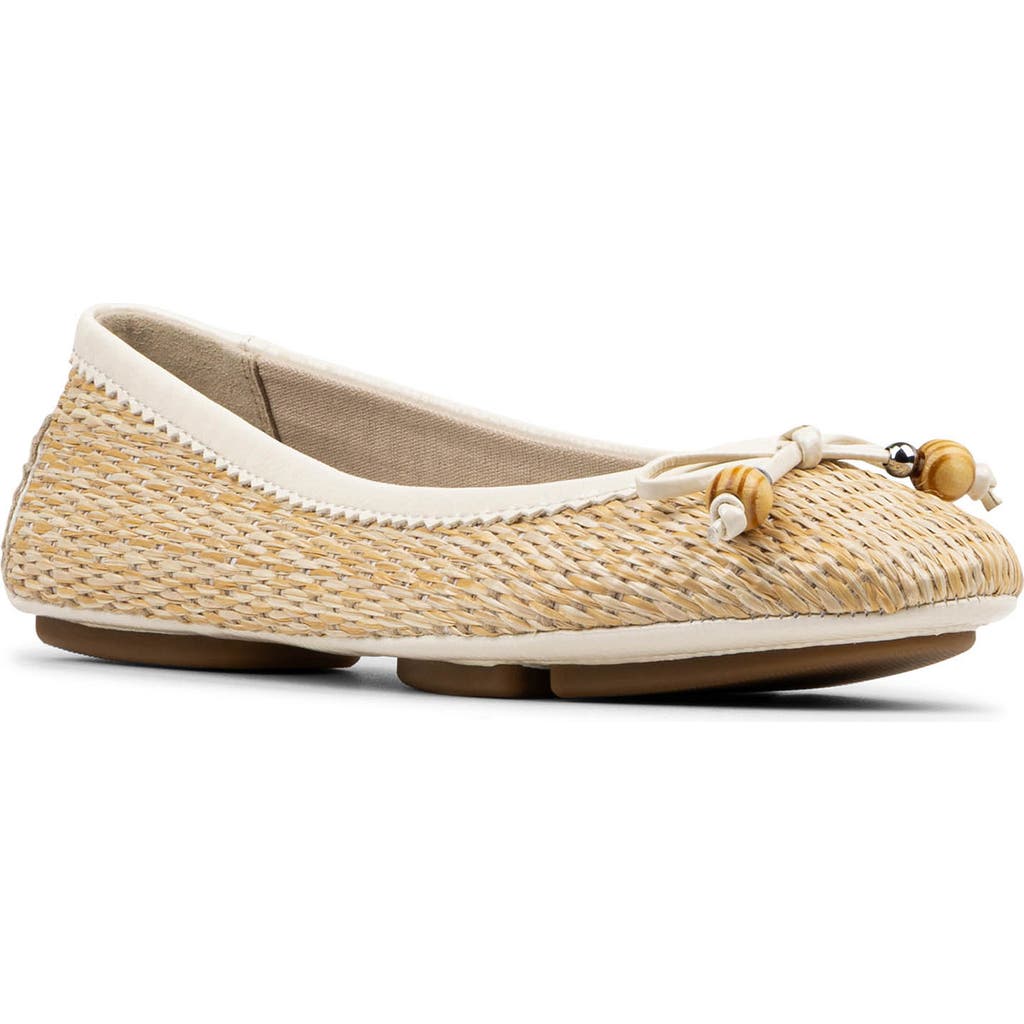 Donald Pliner Ballet Flat In Neutral