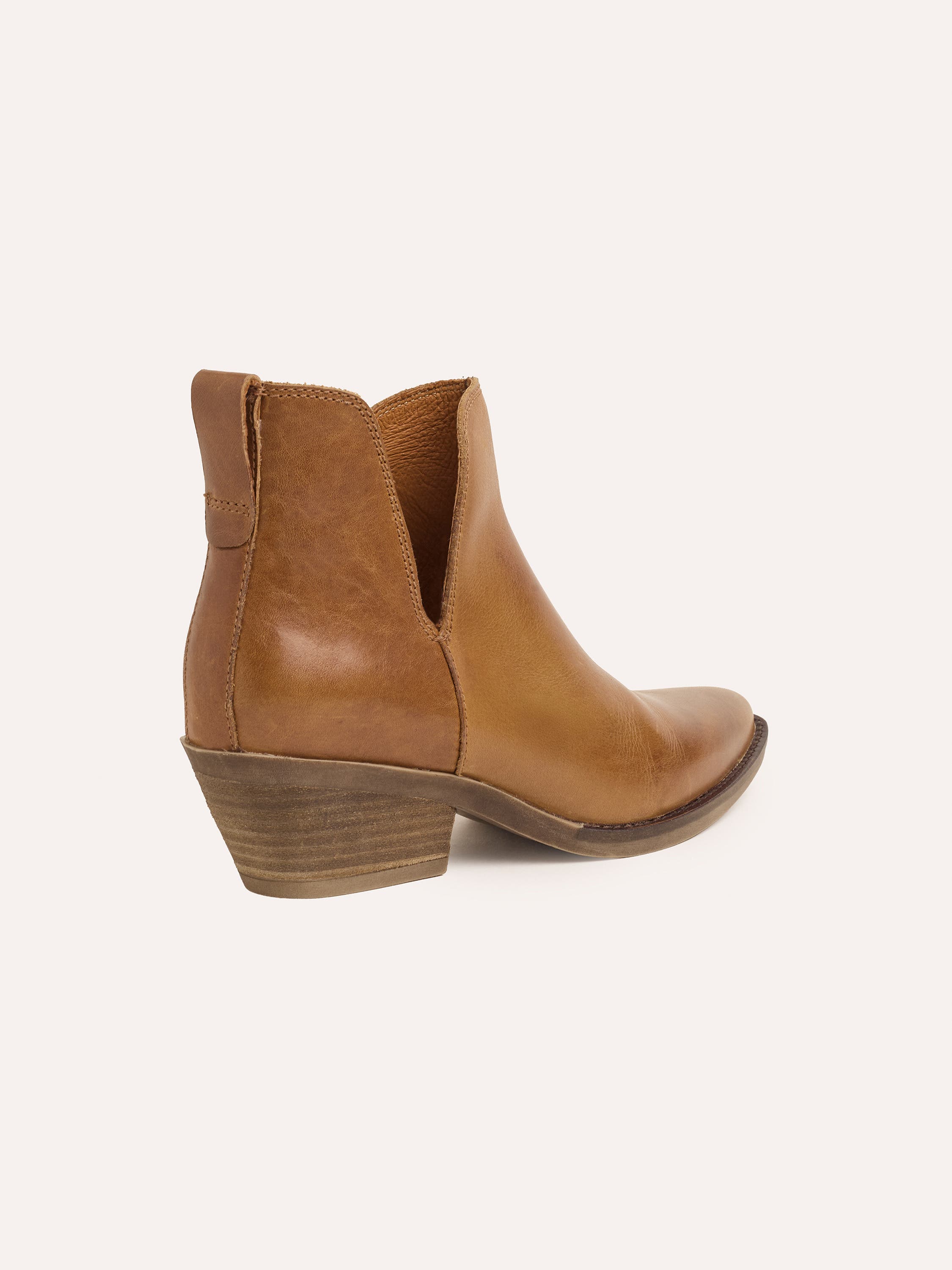 Celtic & Co. Split Detail Ankle Boot, Alternate, color, Tan