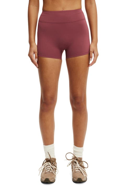 Women's Active Ultra Luxe Invisible Scrunch V Shortie Short