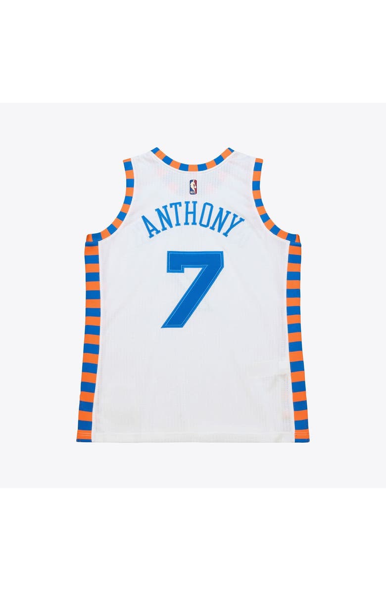 Mitchell & Ness Men's Mitchell & Ness Carmelo Anthony White New York Knicks 2015-16 Hardwood Classics Authentic Jersey, Alternate, color, White