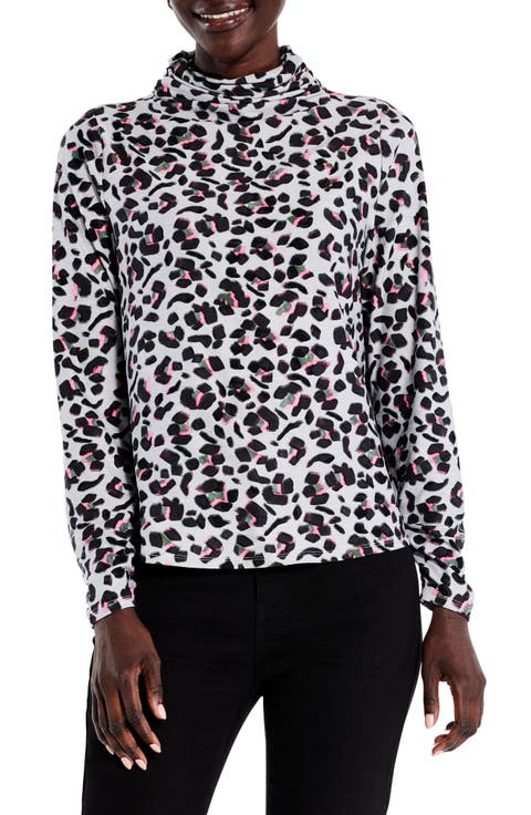 Cheetah Pop Turtleneck Top (Petite)