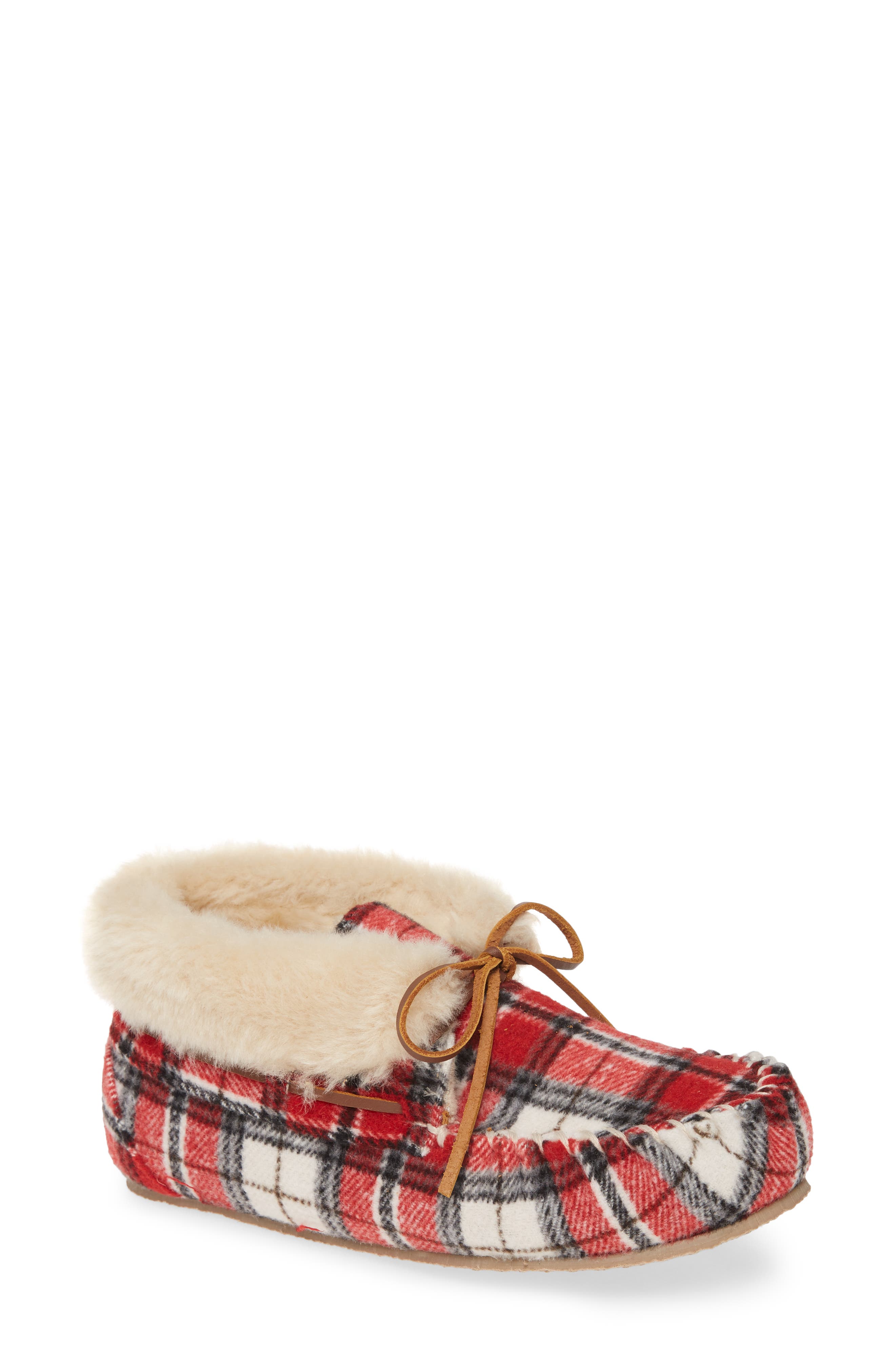 Minnetonka Chrissy Slipper Bootie, Main, color, 