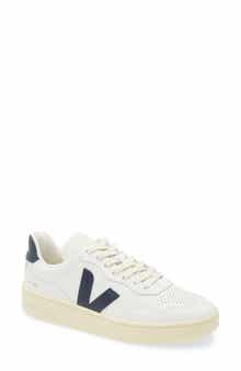 V-90 Leather Sneaker