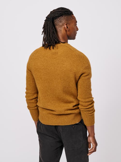 Aubin Prestwick Shetland Crew Neck Sweater In Gold
