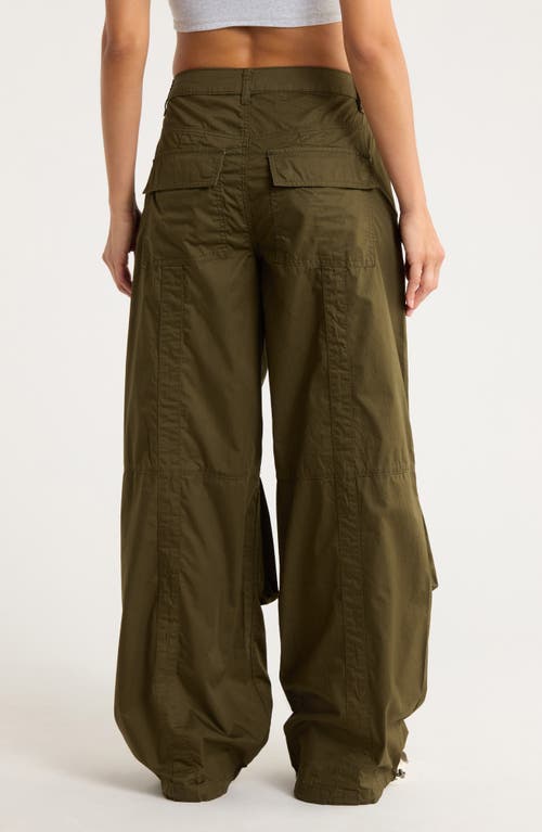 Afrm Los Angeles Collins Low Rise Utility Cargo Pants In Green