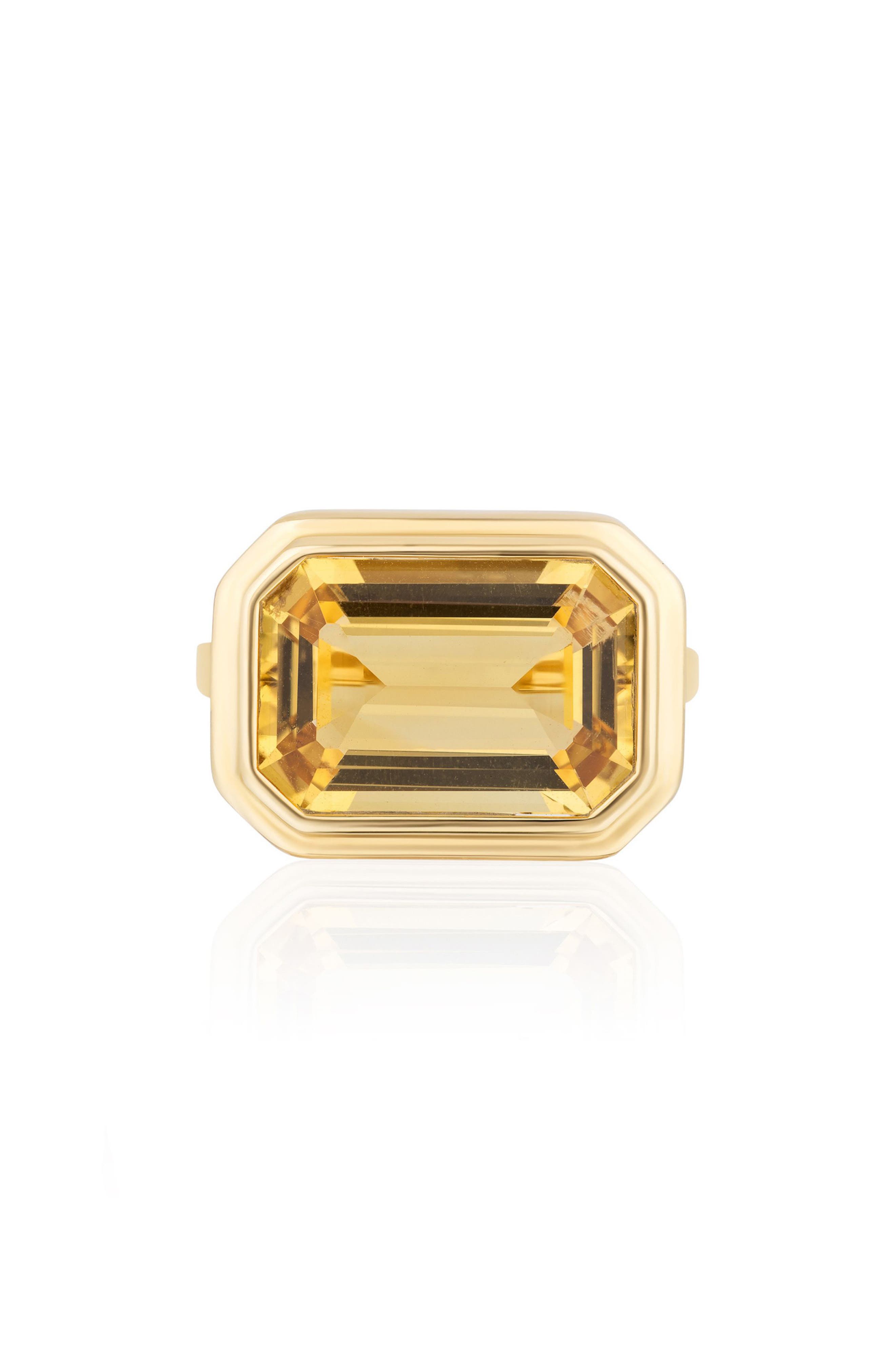 Goshwara Manhattan East West Emerald Cut Ring In Yellow