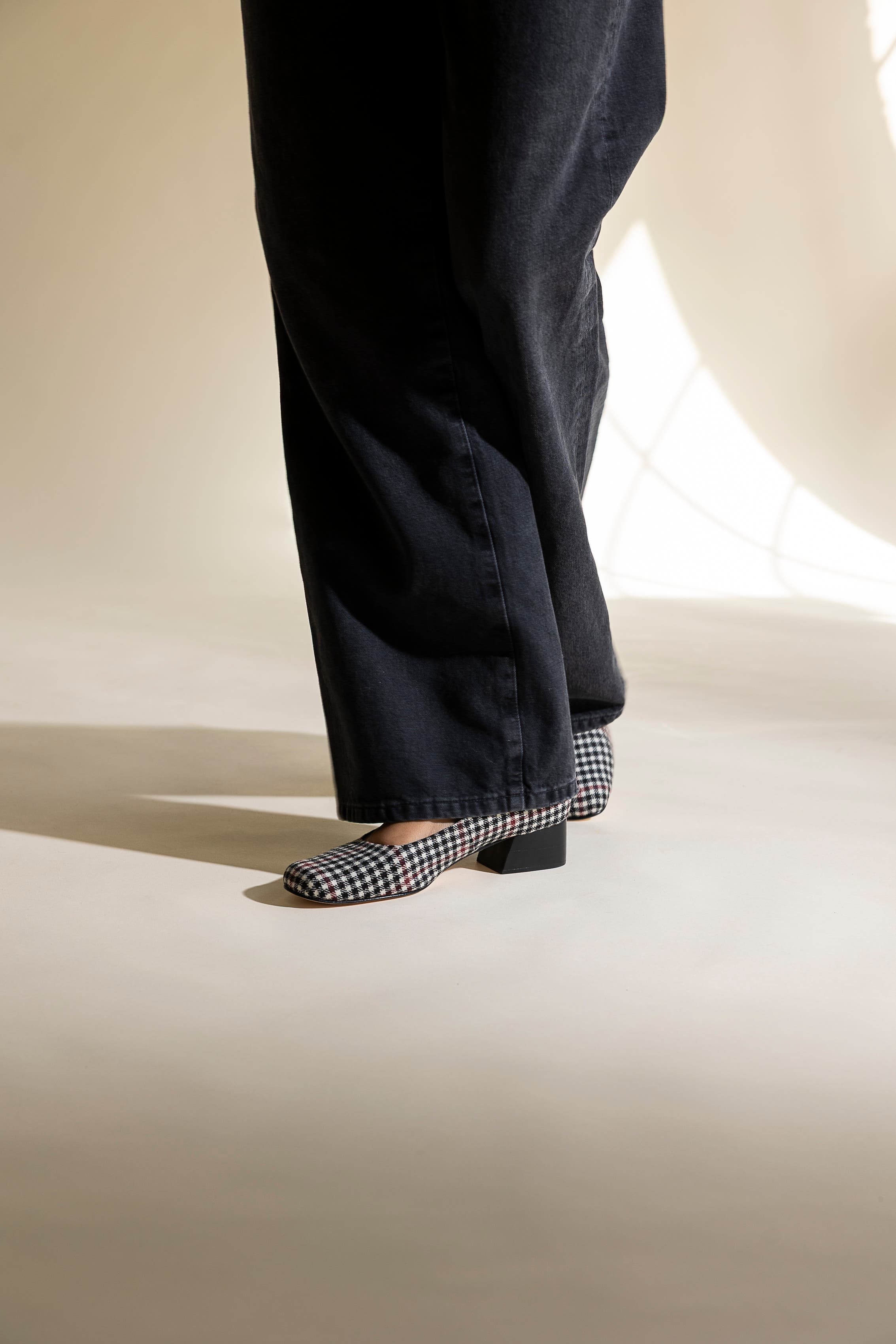 Luisa Pump, Alternate, color, Black + White Tweed