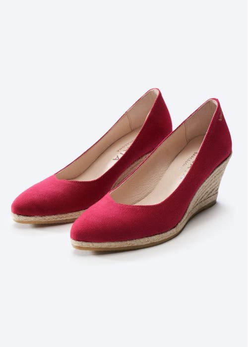 Viscata Roses Canvas V Cut Espadrille Wedges In Cherry