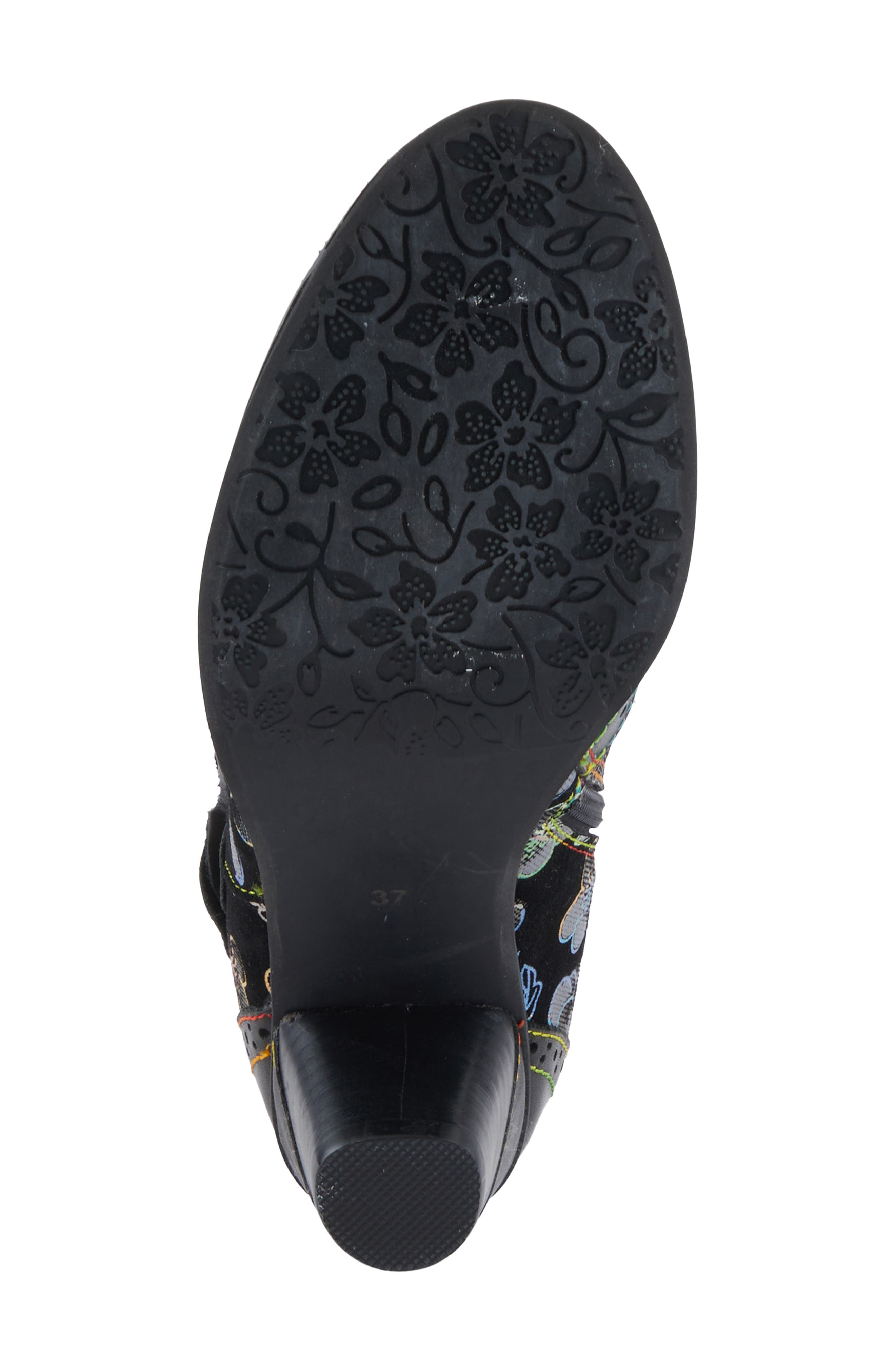 L'Artiste by Spring Step Glynn Wingtip Bootie, Alternate, color, Black Multi