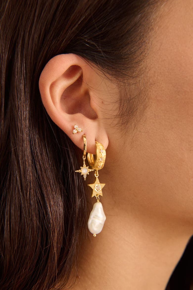 Huggie With Hanging Star, Alternate, color, Yellow Gold