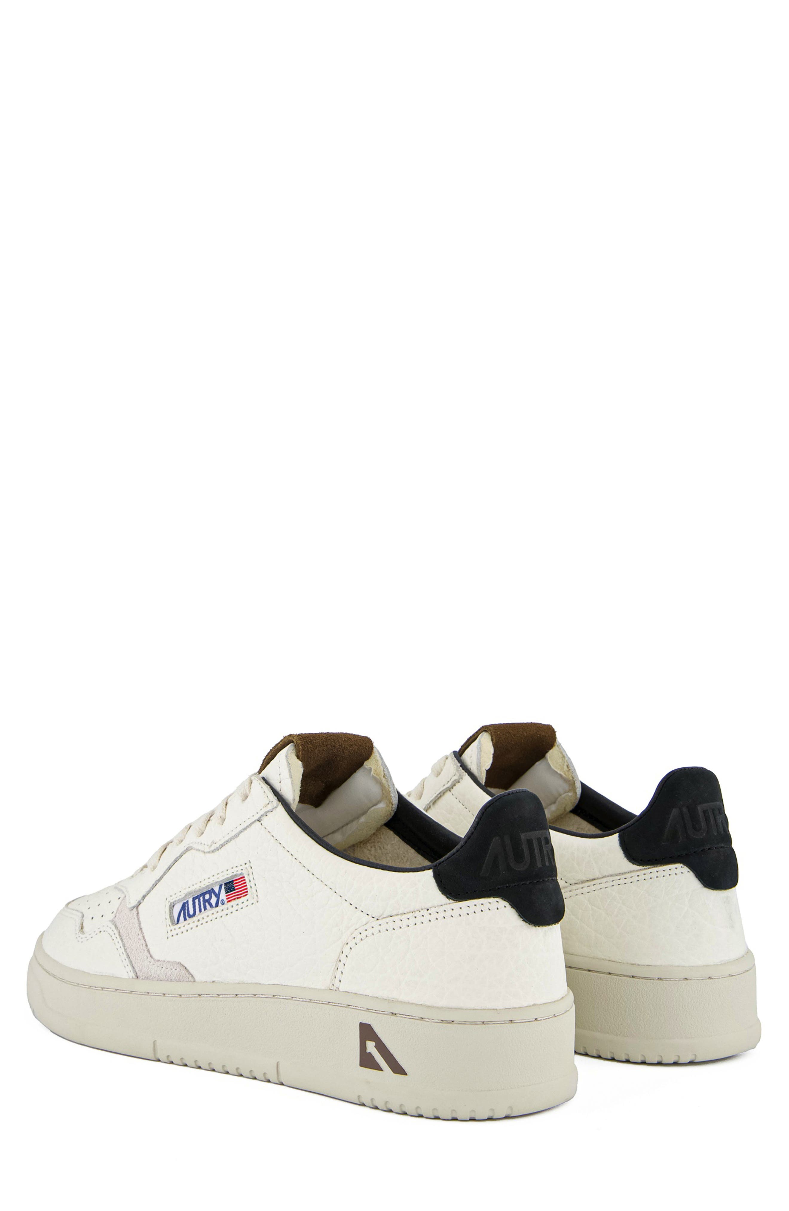 AUTRY Medalist Low Sneaker, Alternate, color, White/ Pine