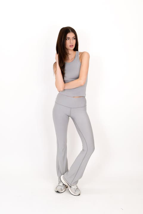 The Core Flare Legging