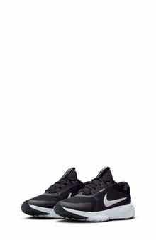 Nike Kids' Star Runner 5 Sneaker