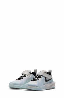 Kids' Nike S.T. Dynamite Basketball Shoe