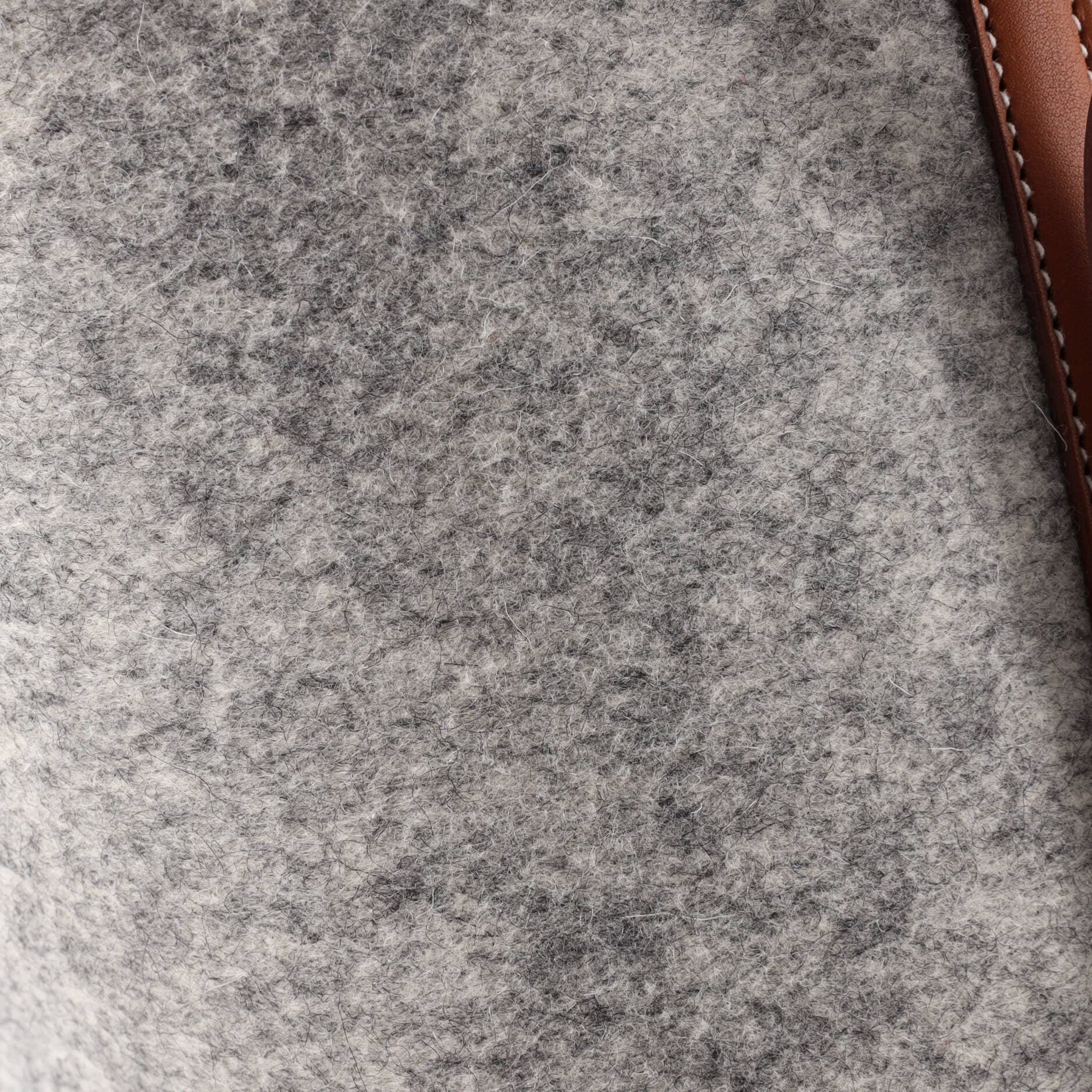 Pre-Owned Hermes Picotin Lock Bag Felt with Leather PM, Alternate, color, Gris Clair