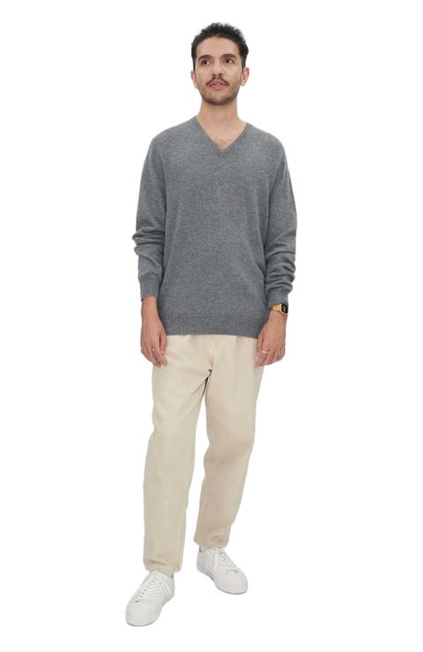 Essential V-Neck Cashmere Sweater