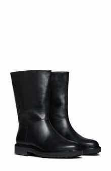 Dorinda Boot