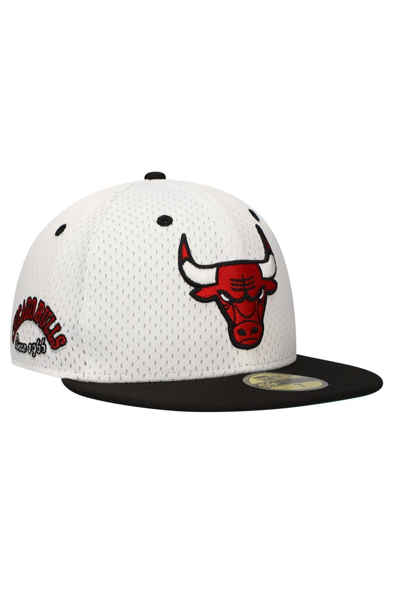 Men's New Era White/Black Chicago Bulls Throwback 2Tone 59FIFTY Fitted Hat, Main, color, White
