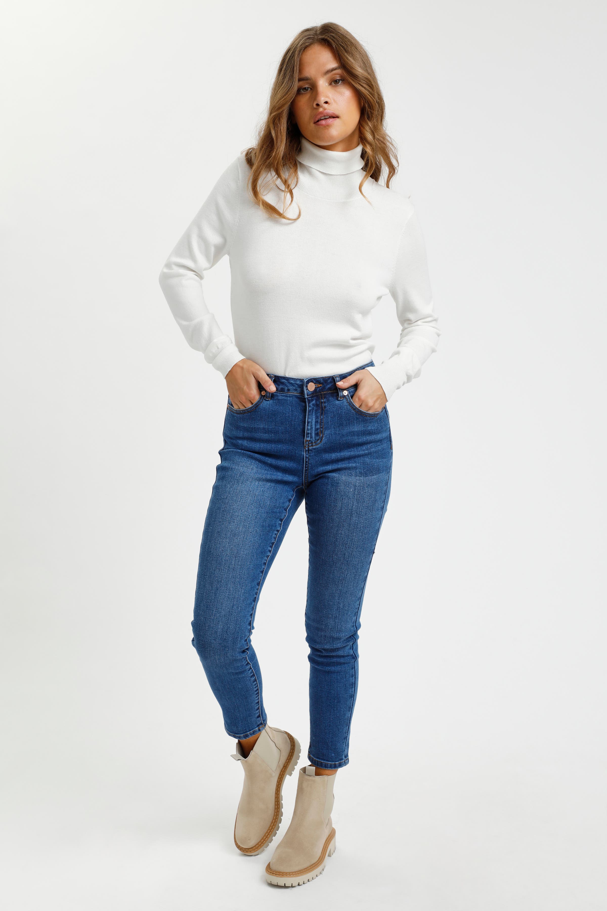 Sinem 7/8 Jeans - image 2