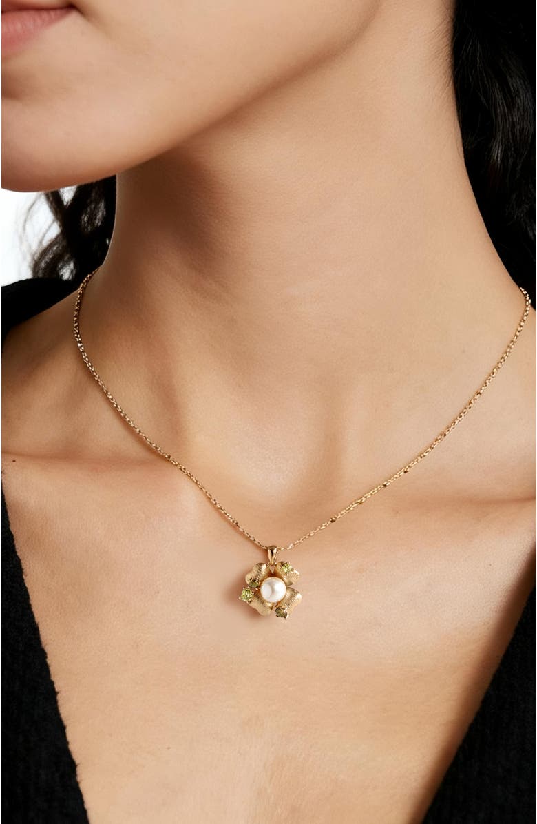 RETRO CHIC Garden Blossom Pendant Necklace, Alternate, color, Gold