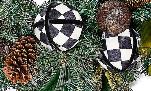 Mackenzie-childs Mackenzie Childs Farmhouse Illuminated Garland In Green