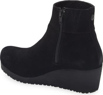 Ebba Wedge Bootie
