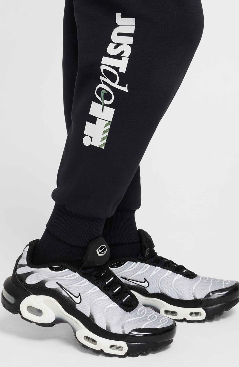 Nike Kids' Fleece Graphic Joggers, Alternate, color, 