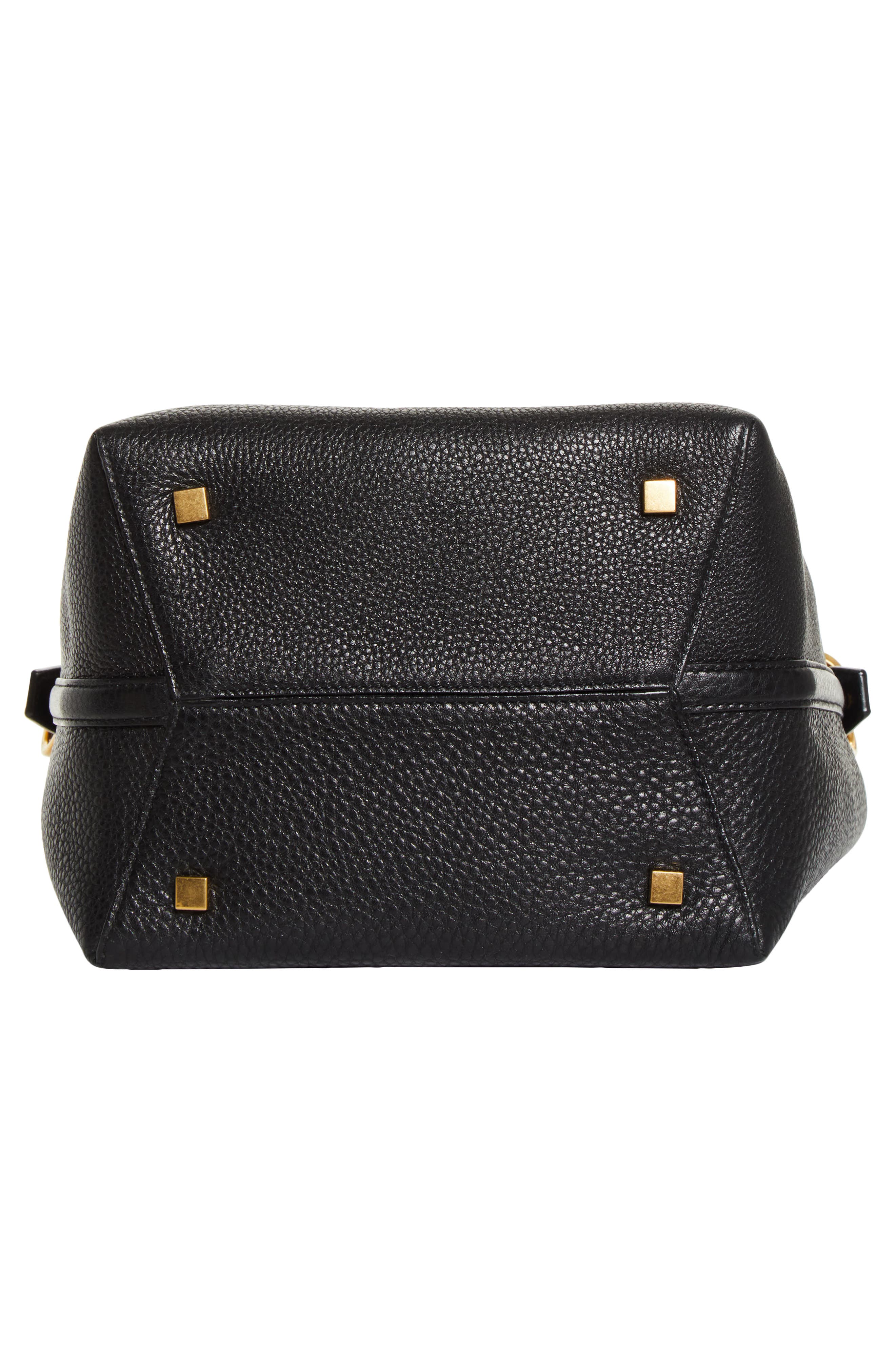 Saint Laurent Le 37 Supple Leather Bucket Bag, Alternate, color, Noir