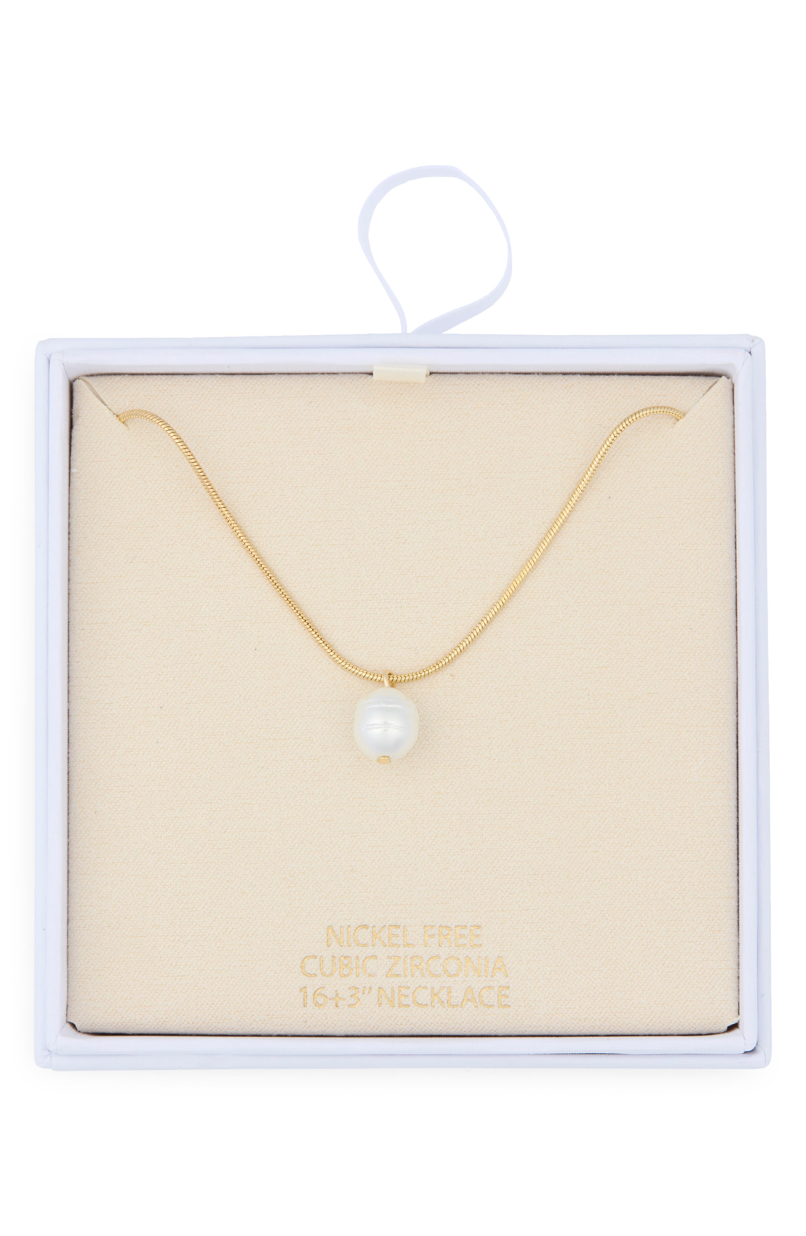 NORDSTROM RACK Faux Pearl Pendant Necklace