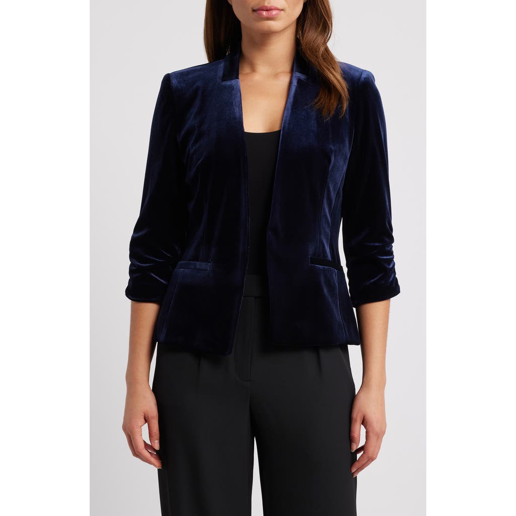 Eliza J Velvet Blazer in Nvy