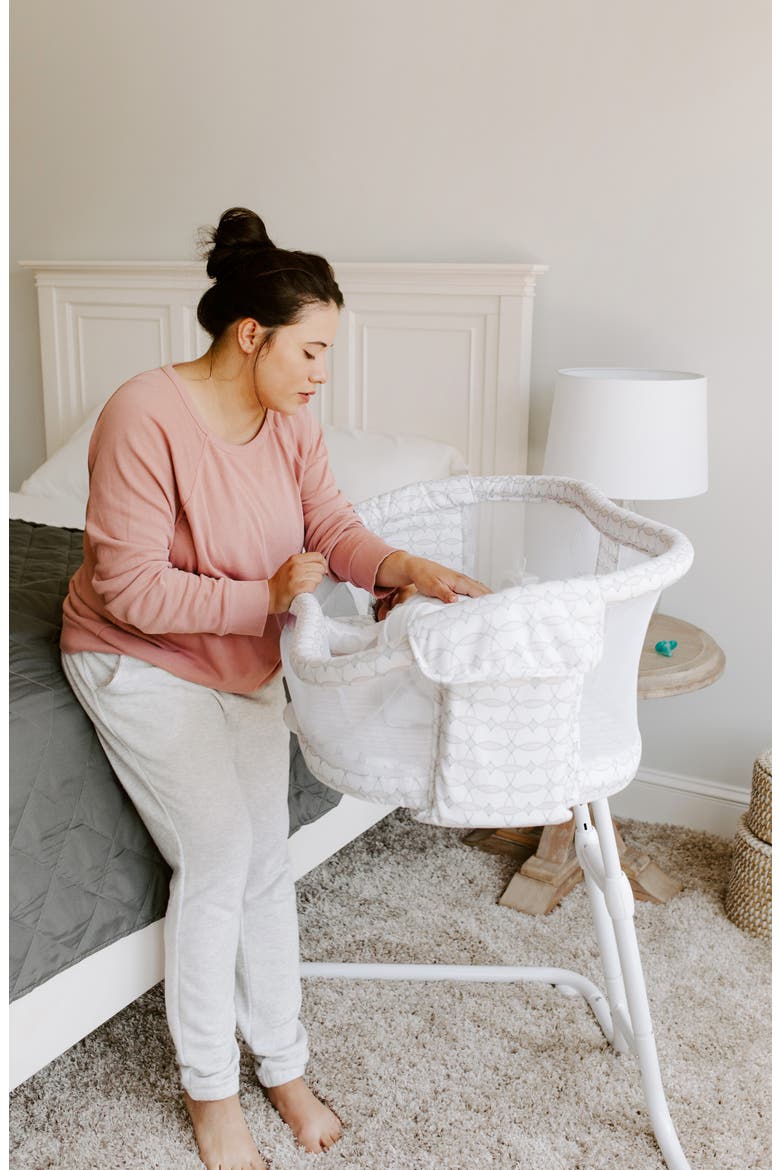 HALO® BassiNest® Glide Sleeper Bassinet, Alternate, color, MOSAIC
