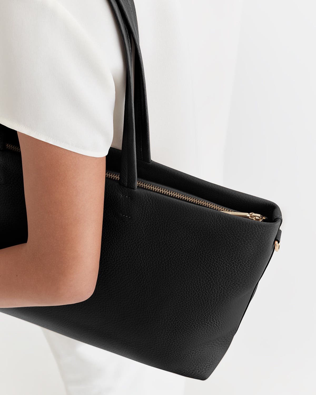 Cuyana Small Easy Zipper Tote, Alternate, color, Black