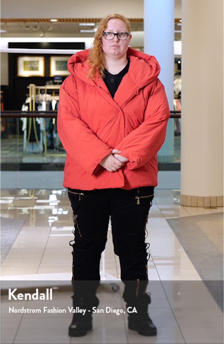 Cloud Puffer Jacket, sales video thumbnail