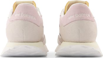 237 Sneaker