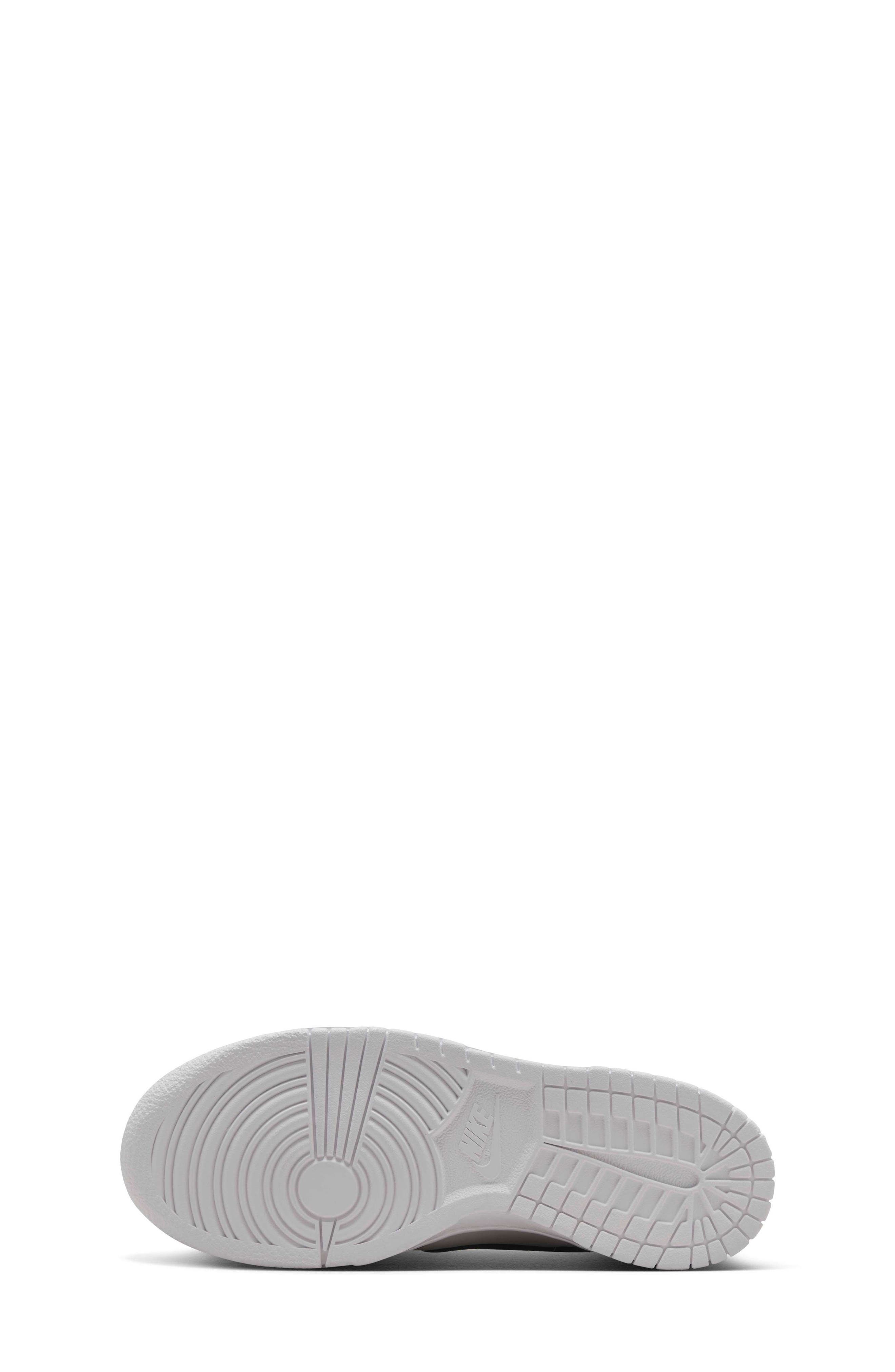 Nike Dunk Low Basketball Sneaker, Alternate, color, 