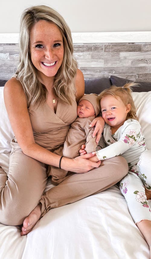 Everly Grey Long Sleeve Gown & Hat Set In Brown