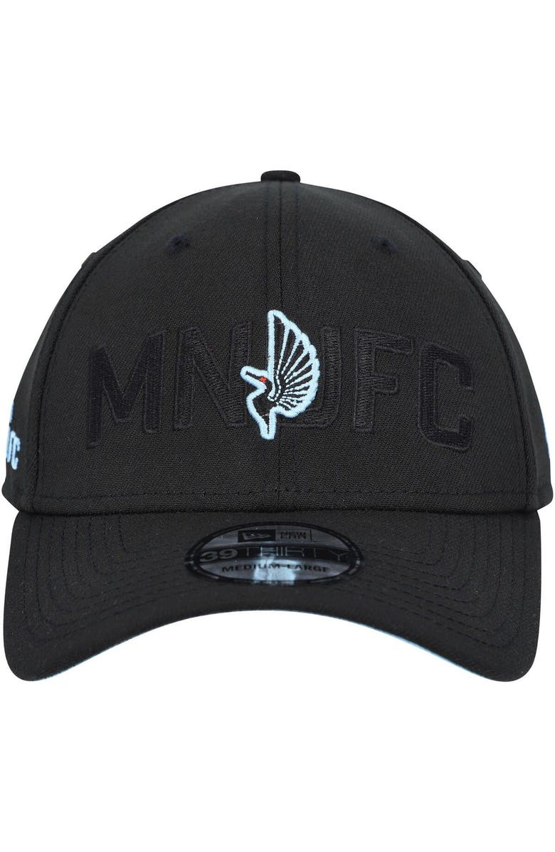 Chelsea FC Lion Crest Retro Blue 9FORTY Cap | NEC EU